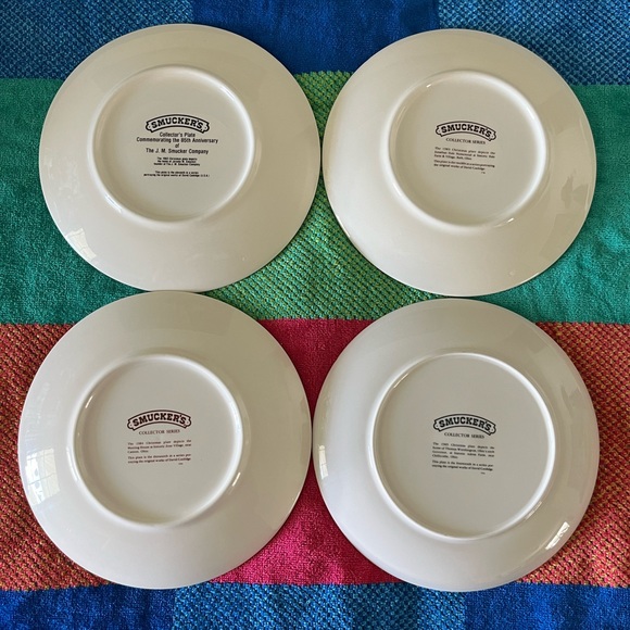 Smucker’s Christmas Collector Series Plates $10 each! 26 Available! - Picture 10 of 14